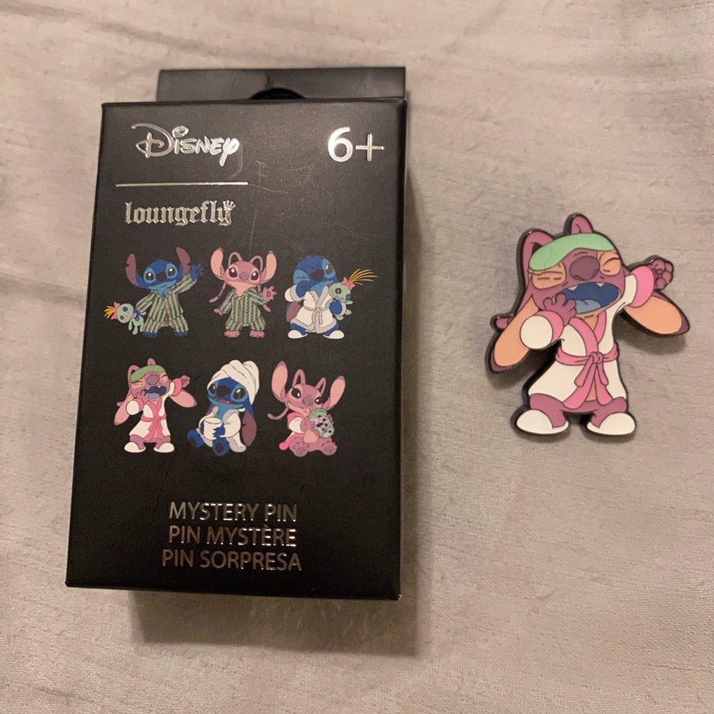Loungefly Disney lilo & stitch Angel Enamel Pin blind box mystery Pin (Opened)